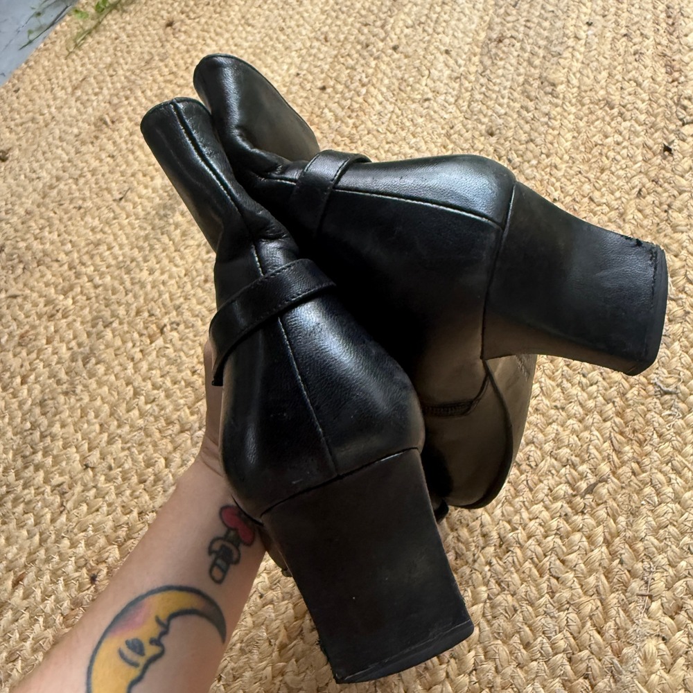 Salvatore Ferragamo Black Leather Square Toe Ankle Boots Block Heel Italy 10 B - Picture 3 of 11